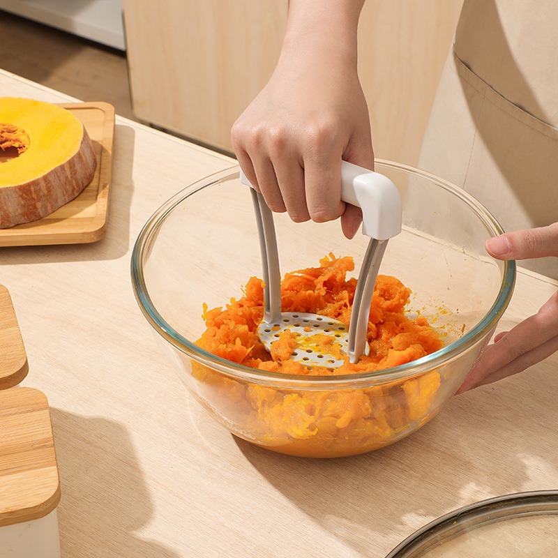 Baby Food With Sweet Potato - Presse-purée manuelle pour la maison, outil