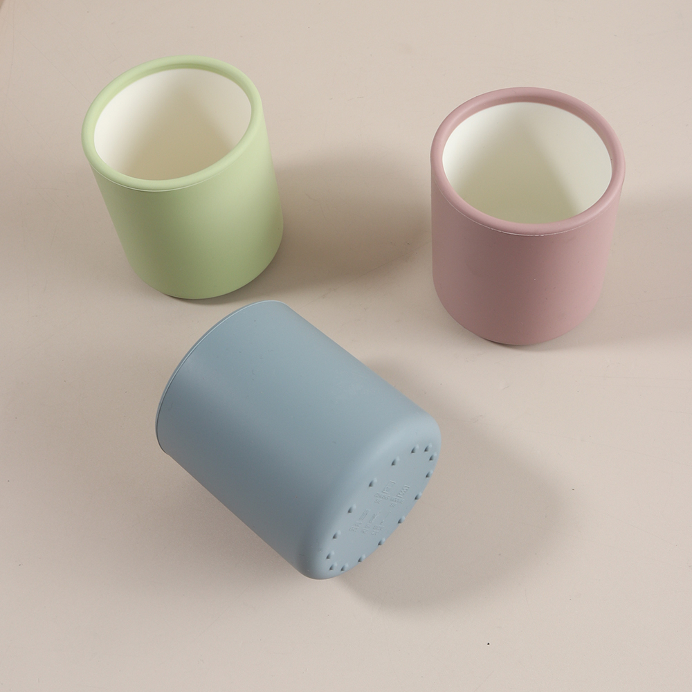 Gobelet d'apprentissage en sil - Baby Food Table avis et prix